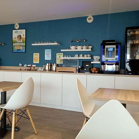 Brit Hotel Les Alizes Порник Екстериор снимка