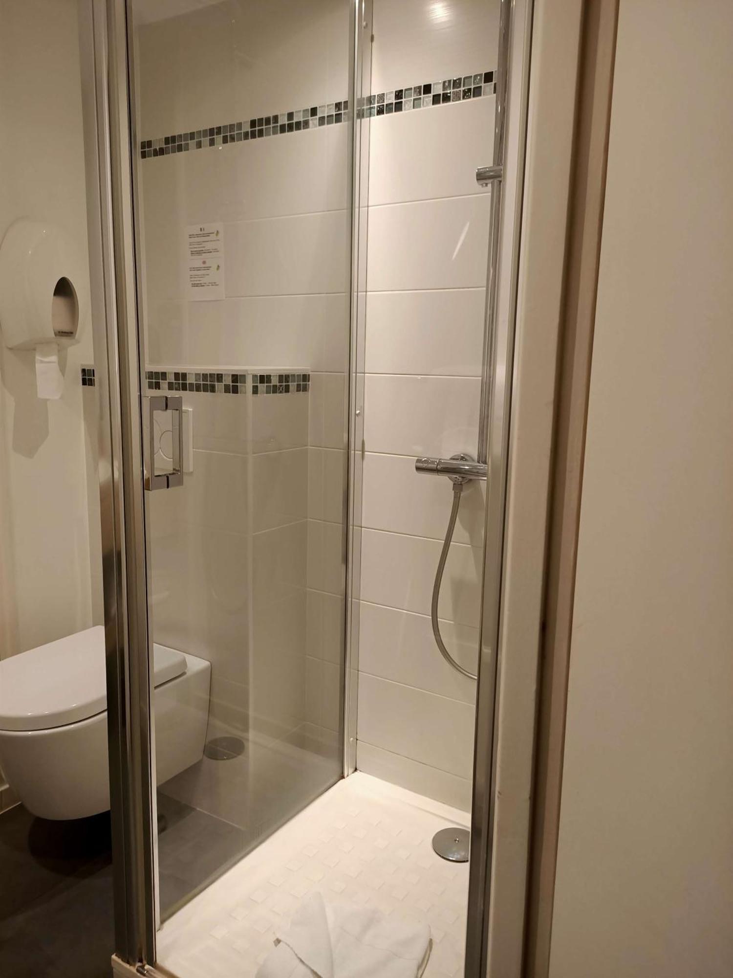 Brit Hotel Les Alizes Порник Екстериор снимка