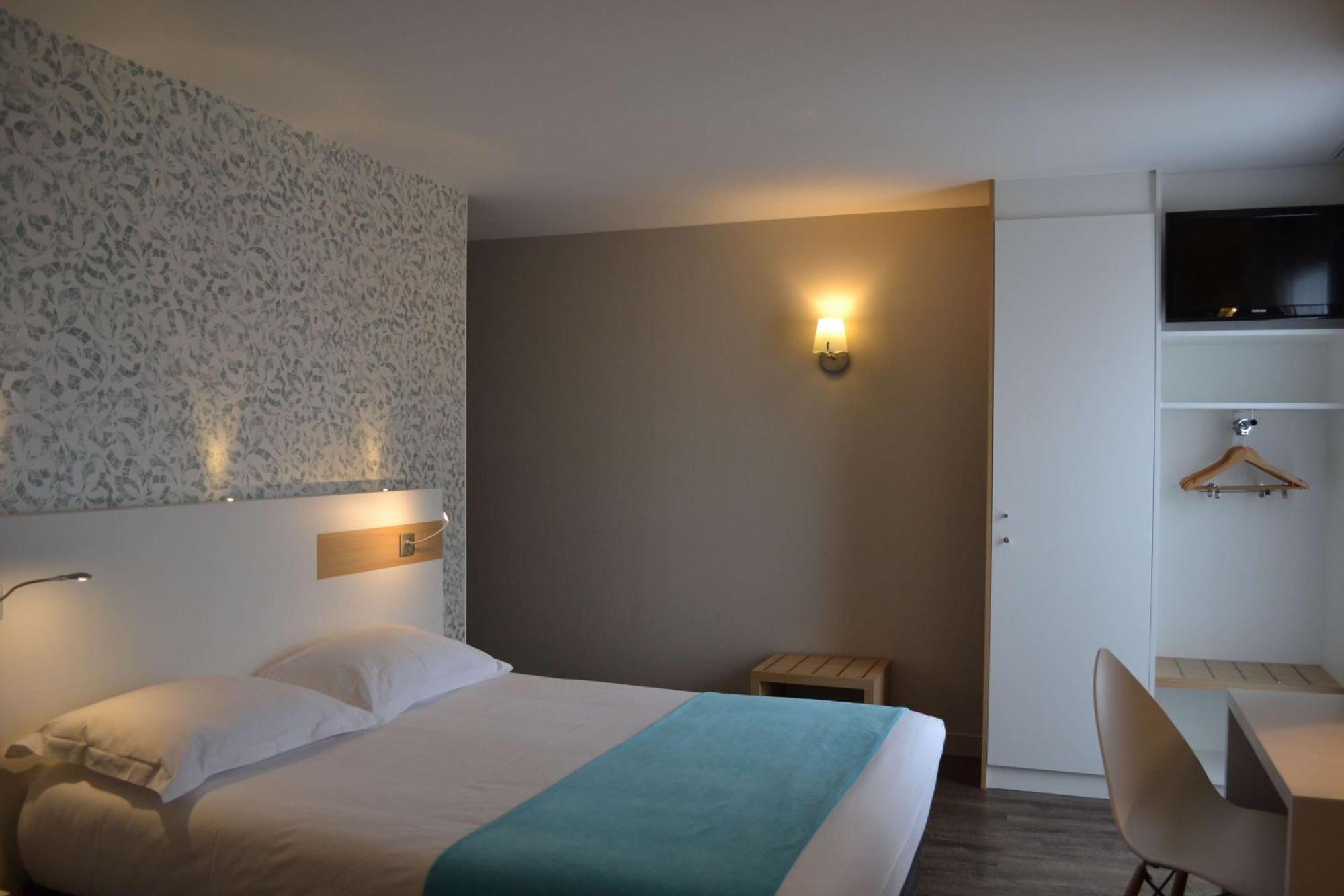 Brit Hotel Les Alizes Порник Екстериор снимка