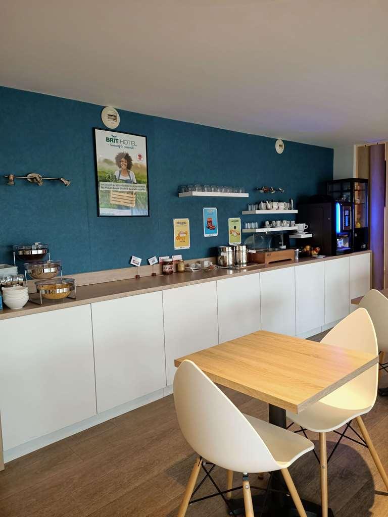Brit Hotel Les Alizes Порник Ресторант снимка