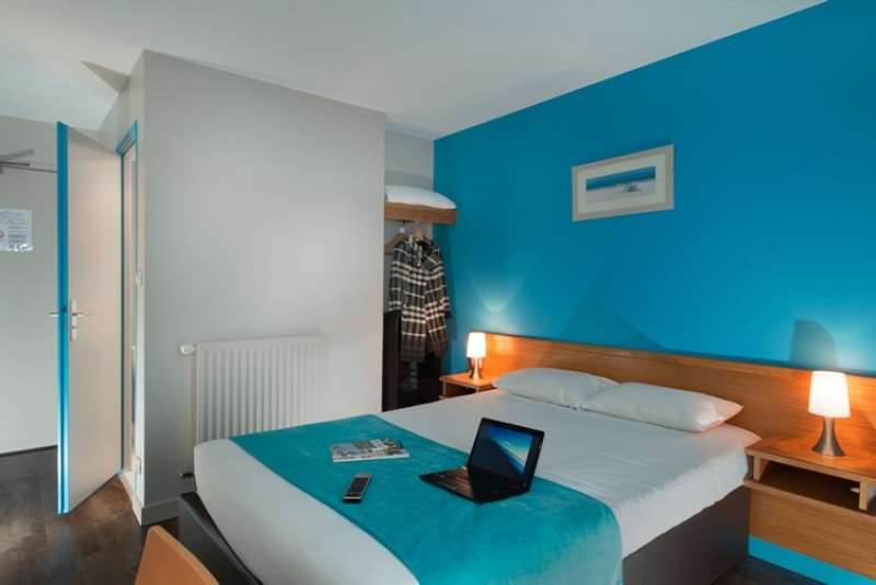 Brit Hotel Les Alizes Порник Стая снимка